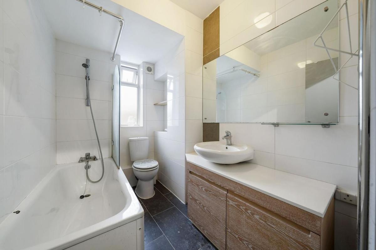 4 Bedroom Flat In Kensington - West Apartment *